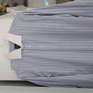 Jos A Banks Men s dress shirt